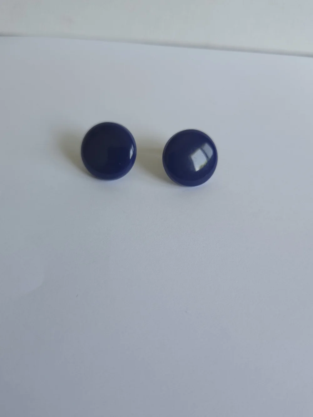 Vintage 1980s Cobalt Navy Blue Enamel Button Clip On Earrings Gold Tone - Picture 1 of 11